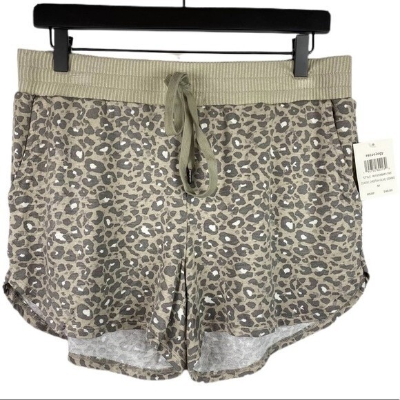 Retrology Shorts Womens Medium Cheetah Print Olive Casual Relaxed Fit Ladies - Picture 1 of 5